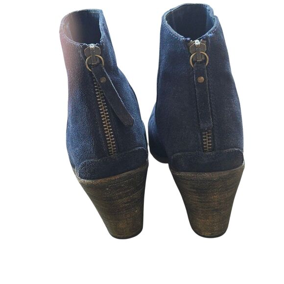 Hoss Blue Suede Lether Size 39, 8.5 Zip Heel Ankle Boot Spain Luxury Old Money - Picture 3 of 9
